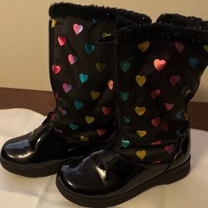 Colorful Heart Patterned Black Snow Boots